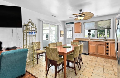 Berlin House | Boaters paradise. 3 bedroom 2 bath house on canal with bay and ocean view