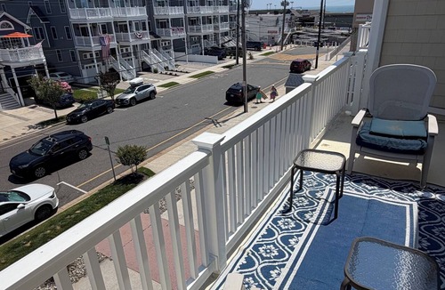 North Wildwood Condo | BOOKING FOR 2027 NORTH WILDWOOD. STEPS TO THE BOARDWALK, WITH WATER PARK & BEACH