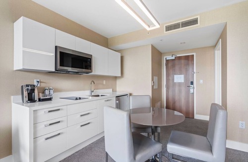 Bay Harbor Islands Hotel | Boutique Hotel- Rooftop Pool -BNR Vacation Rentals