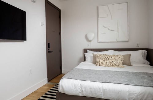 North Downtown Hotel | Boutique Hotel Suite above the Jefferson Theater on the Downtown Mall