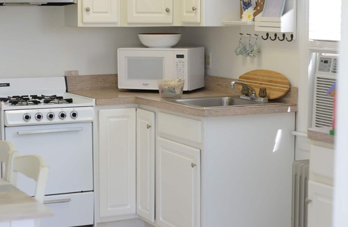 Cape May Point Cottage | Brainard Beach Cottage Adorable beachfront cozy cottage!
