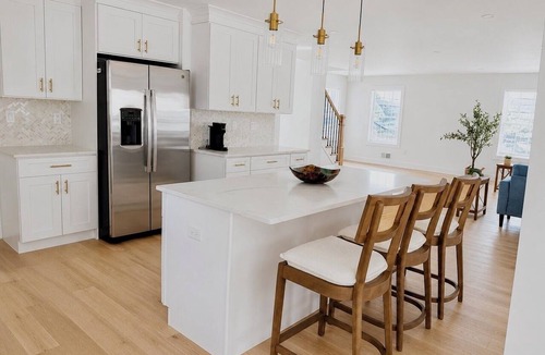 Keansburg House | Brand New 2026 Villa, 5 min Walk to the Beach, King Canopy Suite, Sleeps 14