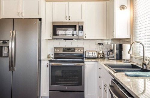 Kalispell House | Brand New Modern Guest House in the perfect Location. Safe, and comfortable.