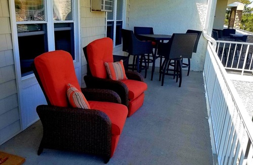 Anglesea Condo | Brand New Owner, Newly Renovated!