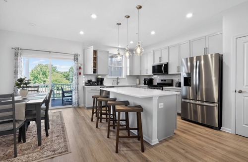 Algonquin House | Brand New Waterfront Home Pool Walk Downtown & Events Sleeps 8