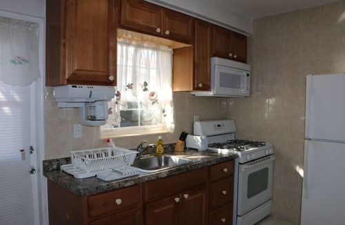 Lauderdale-by-the-Sea Apartment | Breakaway Inn