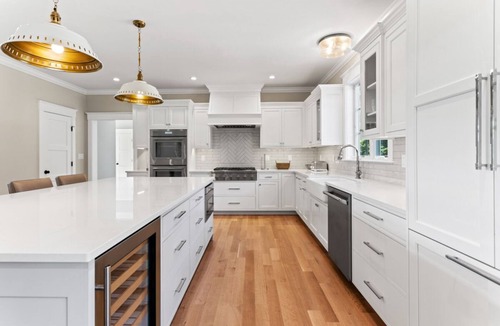 Brewster House | Breakwater Acres 164-B Luxurious Estate by the Bay in Brewster