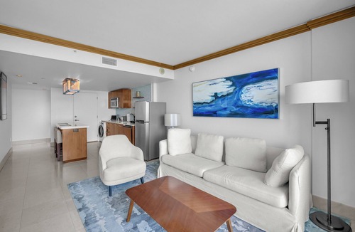 North Beach Condo | Bright 1-bedroom Condo in beautiful Miami Beach, Walk to the Beach