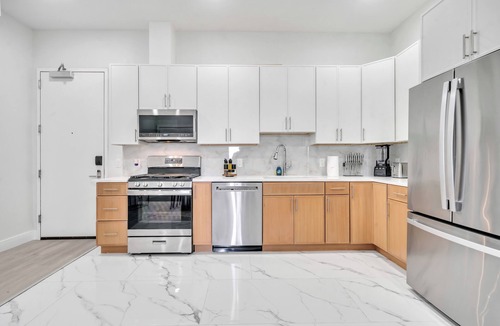 Paterson Apartment | Bright 2-bedroom apartment with AC in soothing Paterson