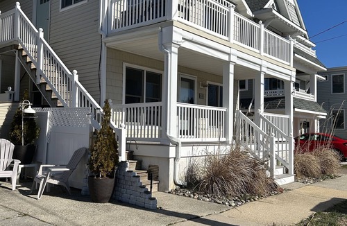 Gardens Condo | Bright & airy beach retreat with bay views