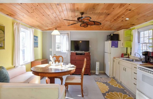 North Eastham Apartment | Bright Cottage Close to Bayside Beaches!