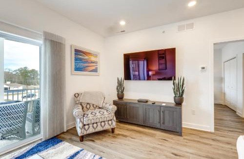 Rehoboth Beach House | Bright Lewes Condo w/Balcony, 7 Mi to Beach!