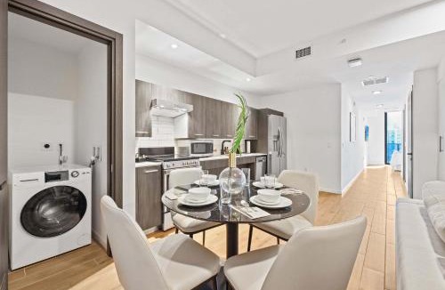 Downtown Miami Apartment | Bright Resort Style 1BR Heart of Miami Downtown