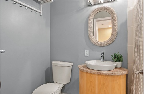 Pentagon City Apartment | Brightly Lit English Basement With High Ceilings And Extra Large Windows