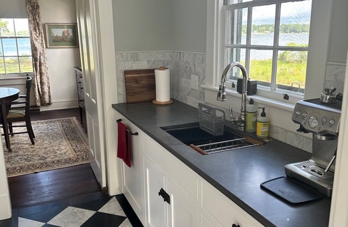 Port Haywood House | Brighton Winter House - Restored Historic Home on the East River
