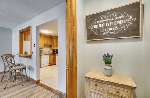 Bristol Apartment | Bristol Condo Near Espn HQ & Lake Compounce!
