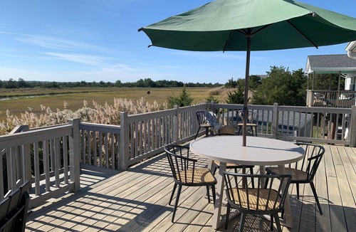 Broadkill Beach House | Broadkill Family Fun Escape - Pet Friendly (Sleeps 6)