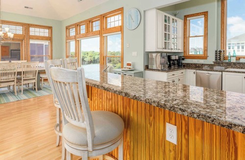 Buck Island House | Buck Island Corolla Walk to Beach, Heated Pool/Spa