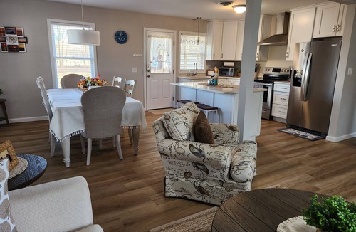 Frederica House | Bungalow by the Bay. Minutes to DE Turf Fields. 30 minutes to resort beaches.