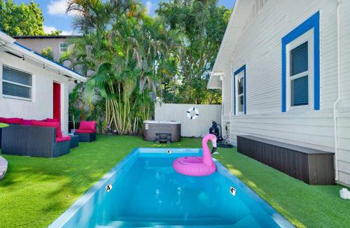 East Little Havana House | Bungalow House 6 BR Pool Little Havana