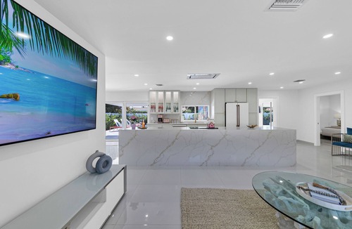 Lauderdale-by-the-Sea House | BY THE SEA VACATION VILLAS 5 STAR ATLANTIS 3/3.5 PRIVATE POOL STEPS TO BEACH