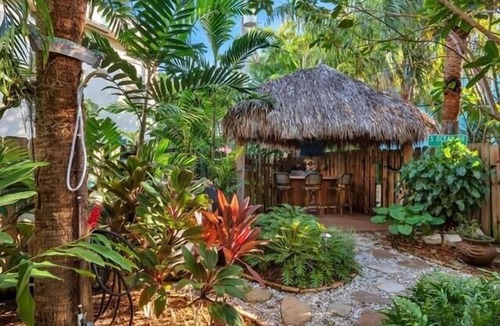 Deerfield Beach House | BY THE SEA VACATION VILLAS 2 BED/HOT TUB TWO BLOCKS TO BEACH