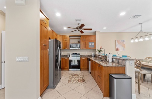 Lauderdale-by-the-Sea House | BY THE SEA VACATION VILLAS- VILLA RENZA 3 BED/TWO BLOCKS TO BCH PRIVATE POOL