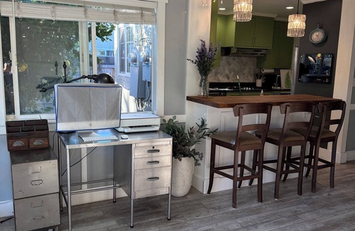 North Hollywood Cottage | CA Coolhouse Pool House next to NoHo West