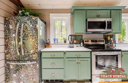 Galway House | Camp Ellwin - Galway Lake Retreat