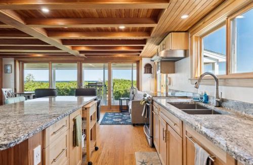 Newbury House | Camp46 Luxury Oceanfront Plum Island Cottage