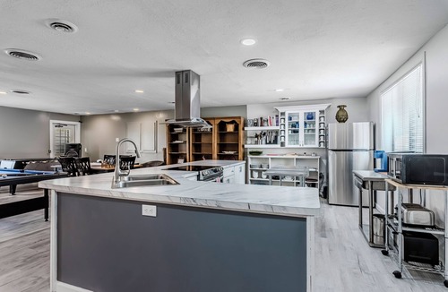 Sylvan Beach House | CanalSide Casa- Beautifully located