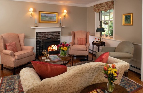 Brewster Bed & Breakfast | Candleberry Inn on Cape Cod