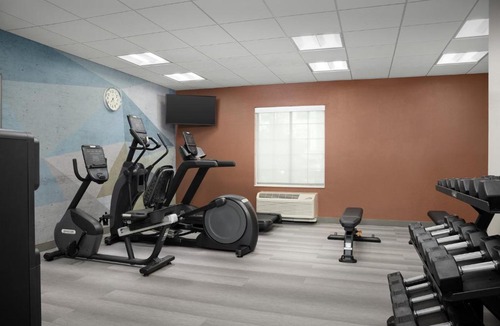 Mount Vernon Hotel | Candlewood Suites Alexandria - Fort Belvoir by IHG
