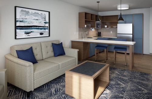 Stafford Hotel | Candlewood Suites Stafford - Quantico by IHG