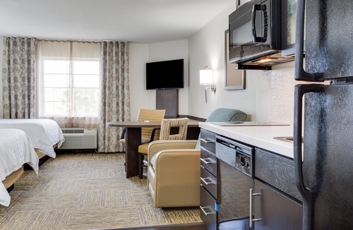 Edgewood Hotel | Candlewood Suites Fort Lauderdale Airport-Cruise, an Ihg Hotel
