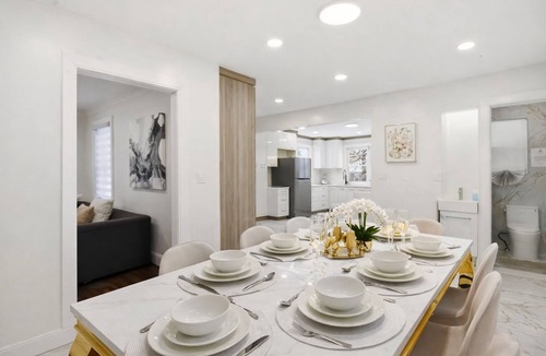 Hillside Cottage | Capacity for 20 people near the airport