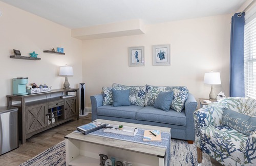 Wildwood Crest Condo | Cape Cod Inn Condos 307- Cocktails & Dreams with Ocean + Pool Views