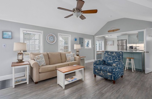 South Yarmouth Cottage | Cape Cod Magic at Starfish Cottage