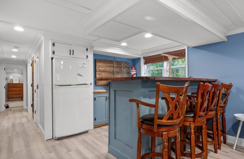 Northwest Harwich House | Cape Cod Retreat: A/C, WiFi & Pet Friendly