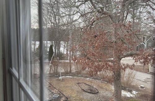 Mashpee House | Cape house in charming Mashpee walking distance to John’s Pond.