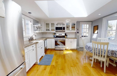 Dennis House | CapeCodProperty 178: Spacious 6BR home in Dennis, perfect for family getaways!