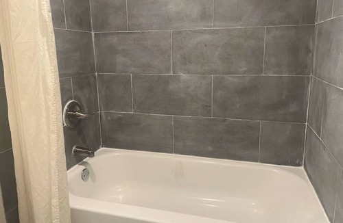 Sandston Hotel | Capitol Inn by Belvilla Richmond Airport VA