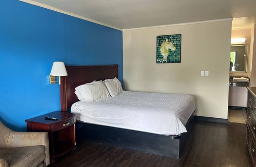 Sandston Hotel | Capitol Inn by Belvilla Richmond Airport VA