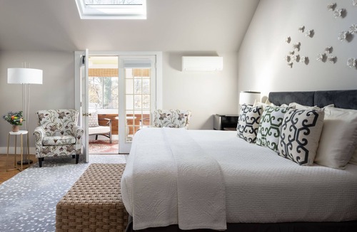 Brewster Bed & Breakfast | Captain Freeman Inn