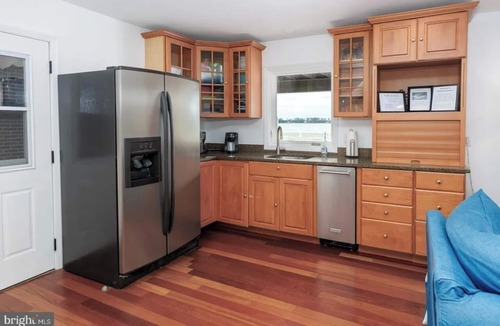 Cambridge House | Captain's Quarters on the Chesapeake Bay - Pool, Hot tub, Pier and sleeps >22