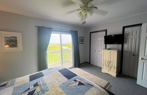 Deep Hole House | Captain's Quarters -Water Front- Water Access-Pet Friendly-NO LINENS
