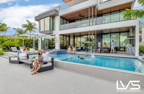 Lauderdale Harbours House | Carlotta- New Construction Luxury Waterfront Villa