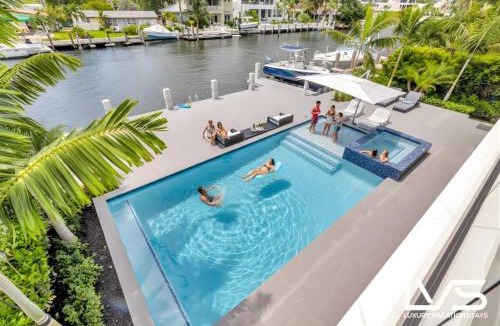 Lauderdale Harbours House | Carlotta- New Construction Luxury Waterfront Villa