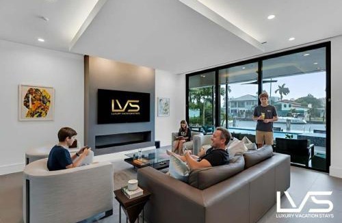 Lauderdale Harbours House | Carlotta- New Construction Luxury Waterfront Villa