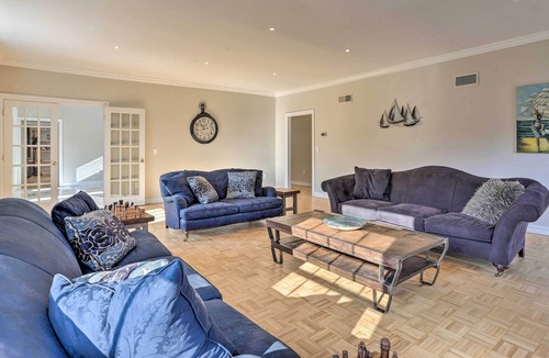 Hewitt Villa | 'Carpathia West Estate' - 7-Bedroom Villa!